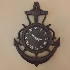Anchor wall clock